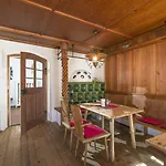 Lodge Berg'k'hof Kaisertal - Alpine Hideaway