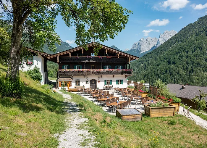 Berg'k'hof Kaisertal - Alpine Hideaway ロッジ *
