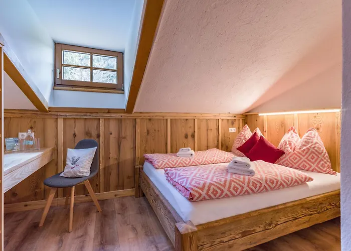 Hytte Berg'k'hof Kaisertal - Alpine Hideaway