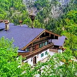 Alojamento de Turismo Selvagem Berg'k'hof Kaisertal - Alpine Hideaway Ebbs